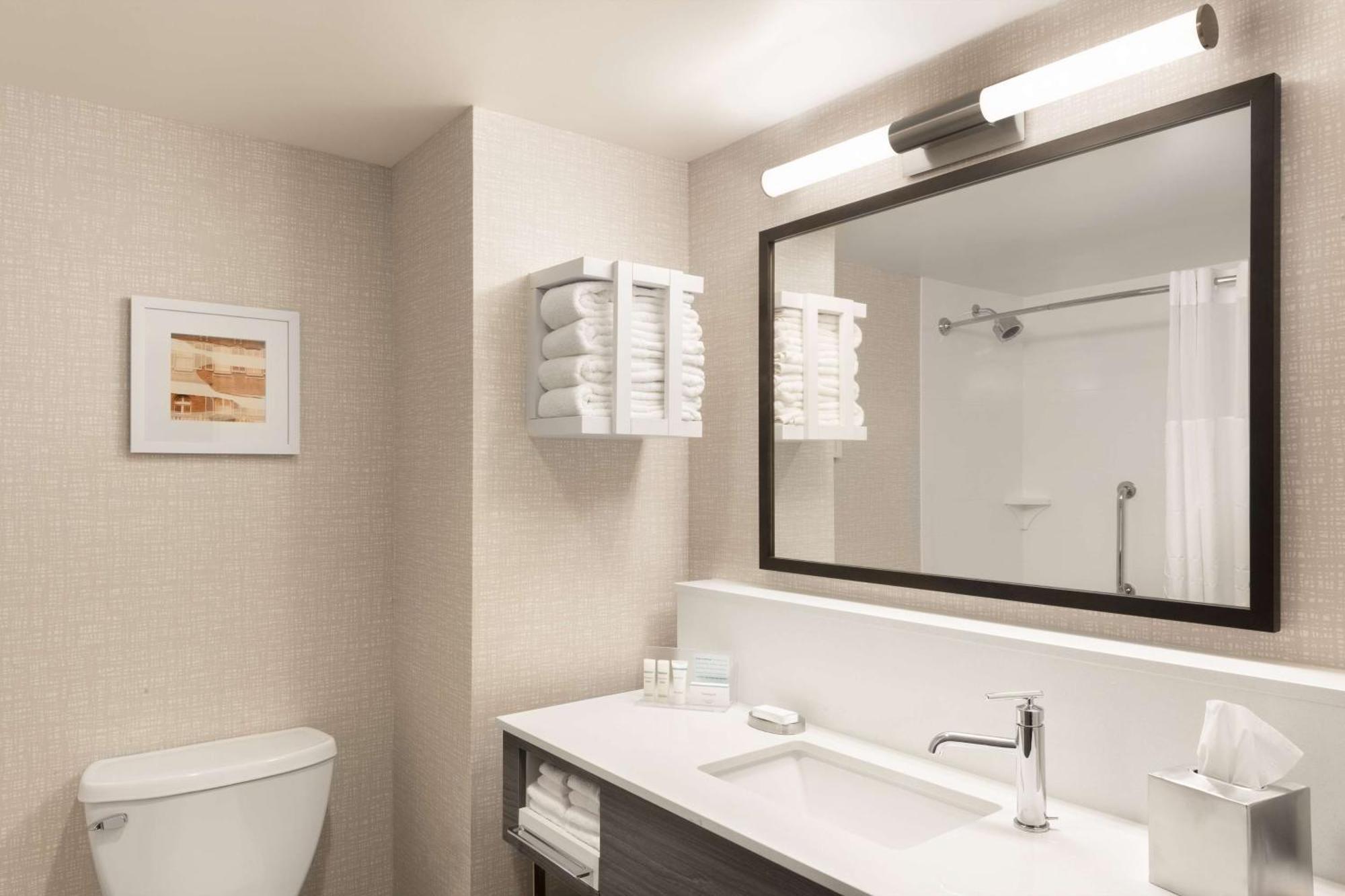 Hampton & St Charles Old Town Area, Mo 3*